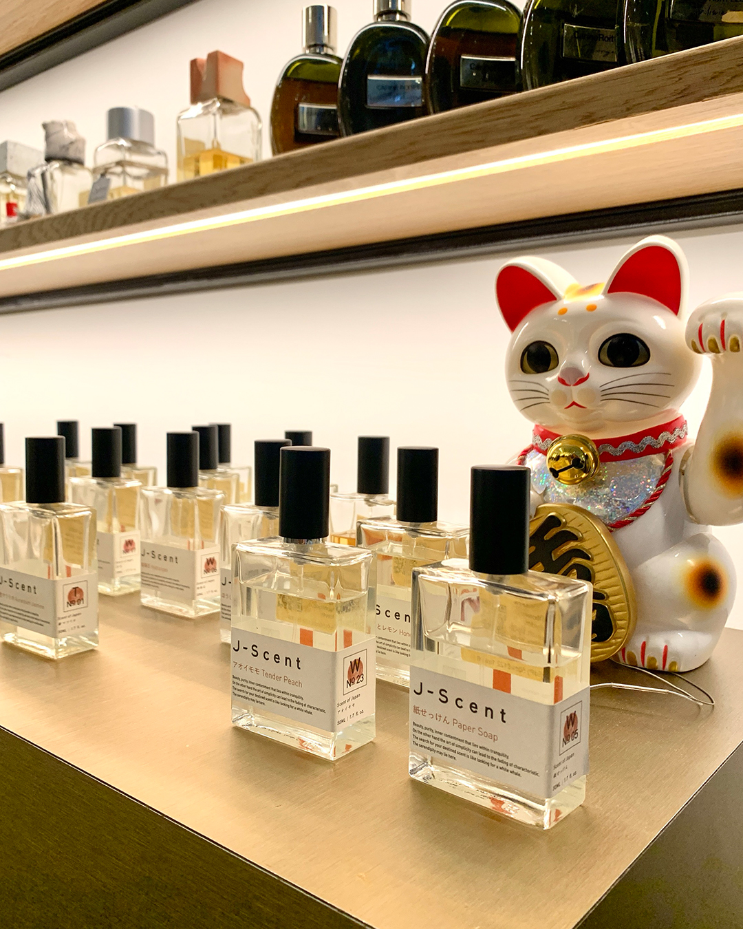 Bloom Perfumeryに並ぶJ-Scentとまねきねこ